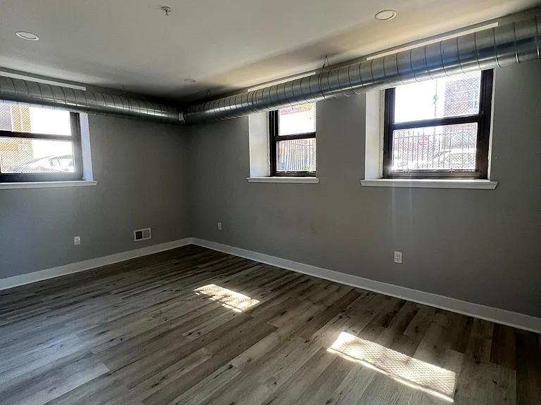 1507 S 17th St #B105 — Photo 8
