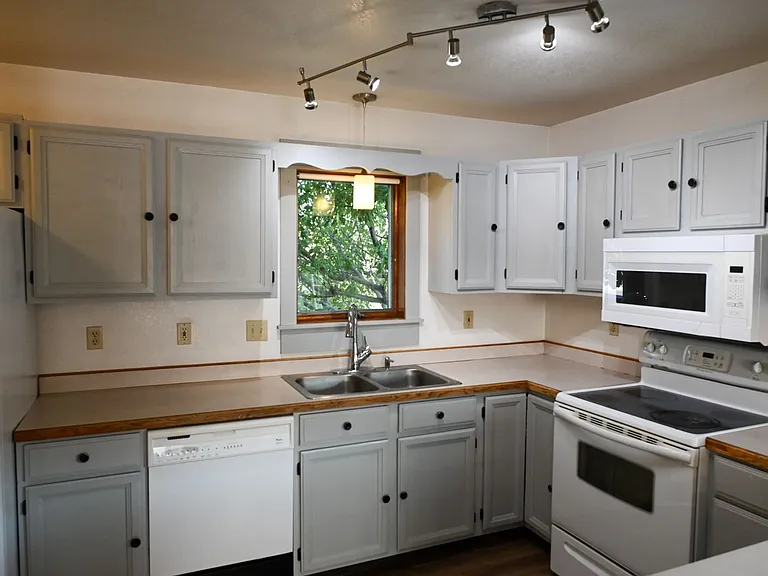 916 Montana St #918 — Photo 2