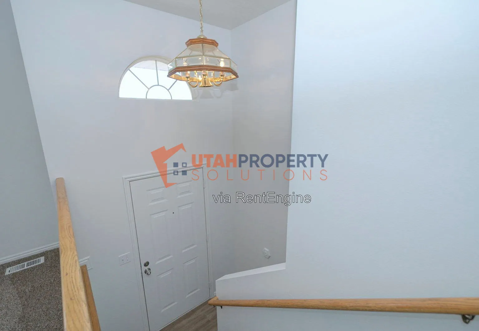 4 bed, 2.0 bath, 2056 sqft, $2,395 — Photo 3