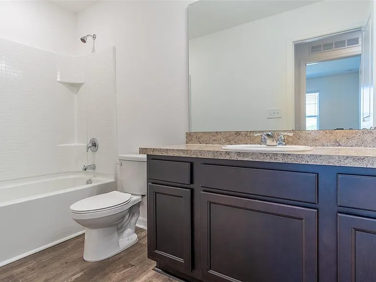 394 Madison Dr — Photo 19