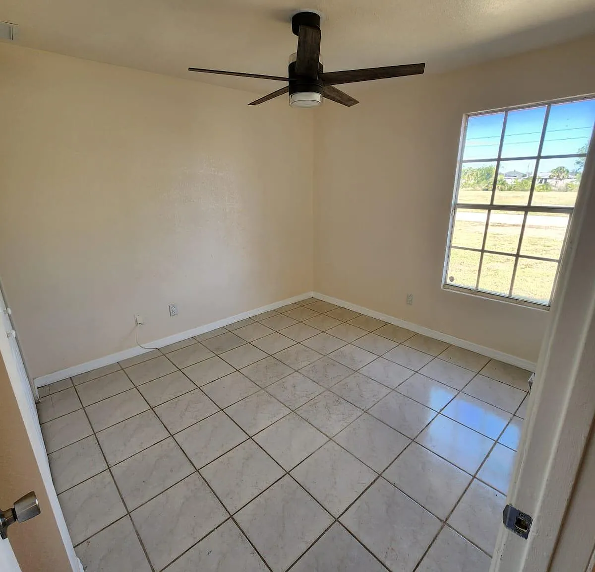 3 bed, 1116 sqft, $2,300 — Photo 4