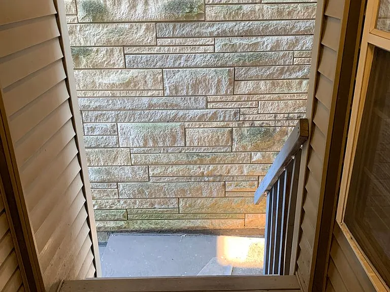 125 N Washington St — Photo 15