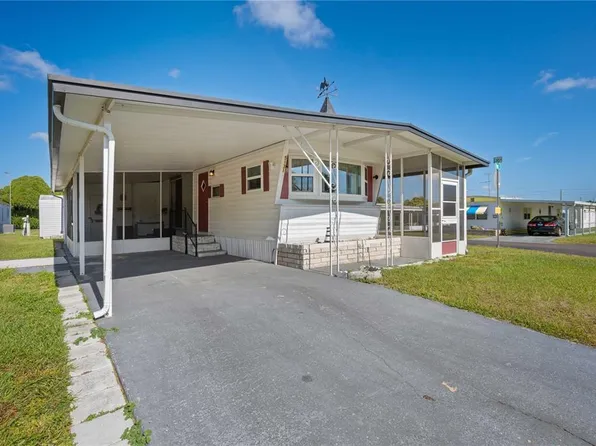 5131 Flint St, Zephyrhills, FL 33542