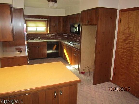 4th image of 240 E Campbell St