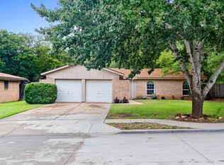 4100 Mackey Dr, Fort Worth, TX 76180