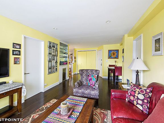 2nd image of 509 Avenue Of The Americas #7E