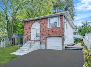 16 Birch Drive, Ronkonkoma, NY 11779