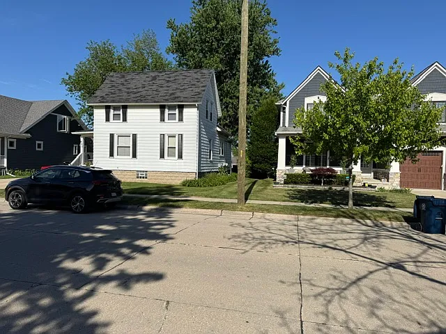 641 Forest Ave #2 — Photo 5