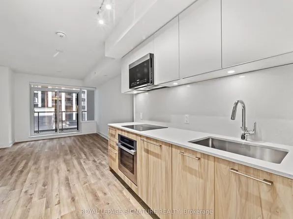 9 Clegg Rd #501, Markham, ON L6G 0B4