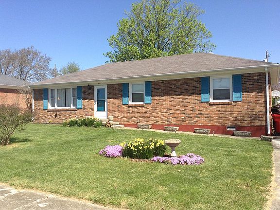 2nd image of 110 Woodlawn Ct