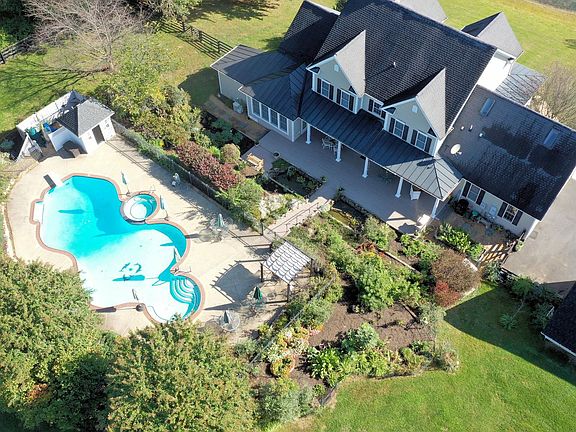 2nd image of 17479 Francis Farm Pl