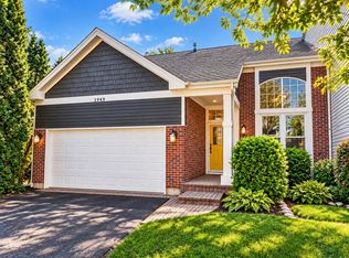 1949 Barnhill Dr, Mundelein, IL 60060