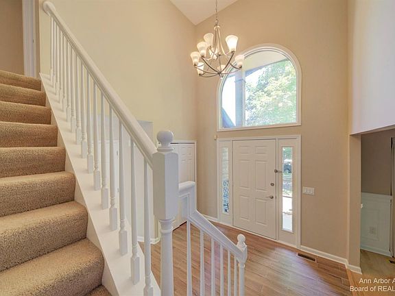 5th image of 42675 Sandstone Dr