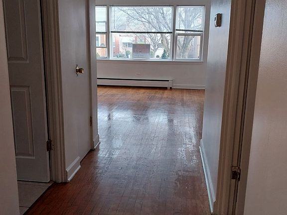 3rd image of 1614 N 17th Ave APT 2
