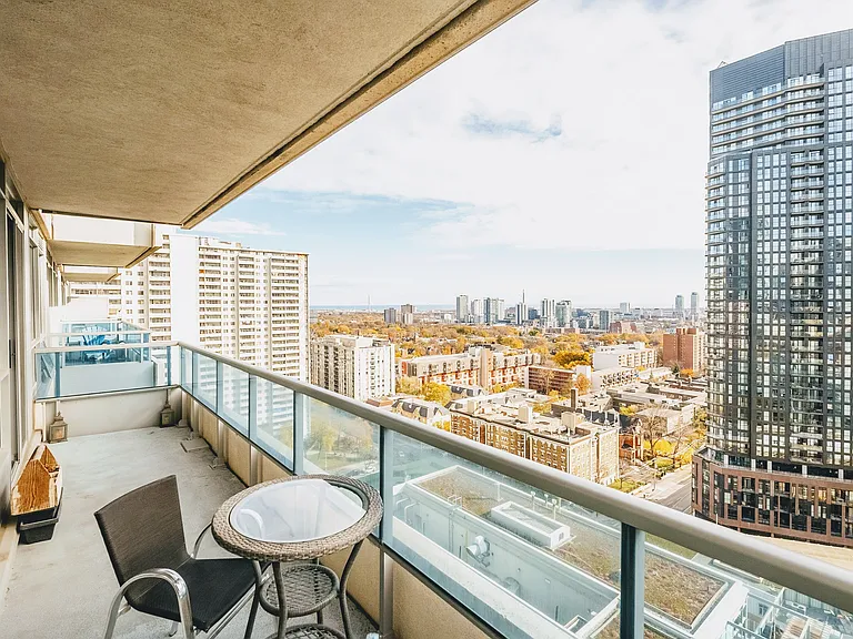 500 Sherbourne St #1808 — Photo 23