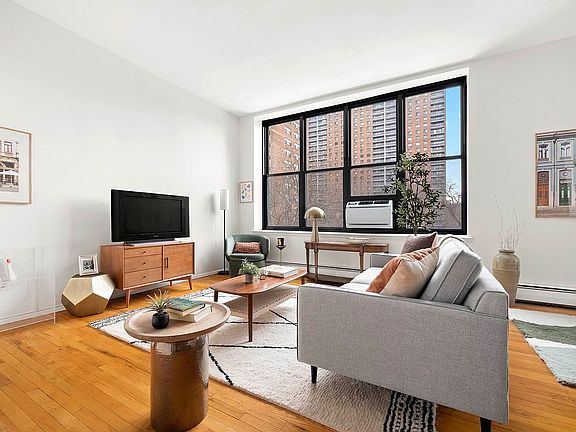4th image of 372 De Kalb Ave Unit 4K