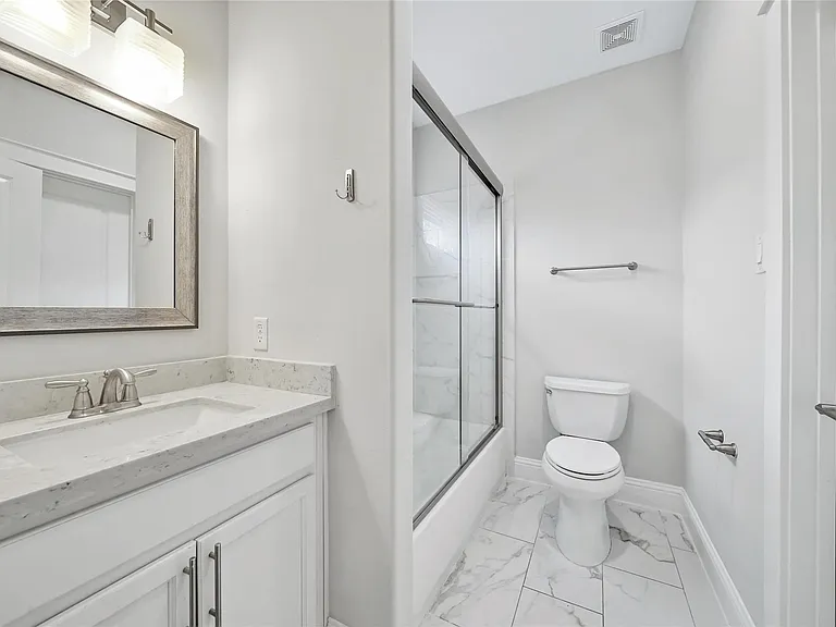 626 E 28th St — Photo 26