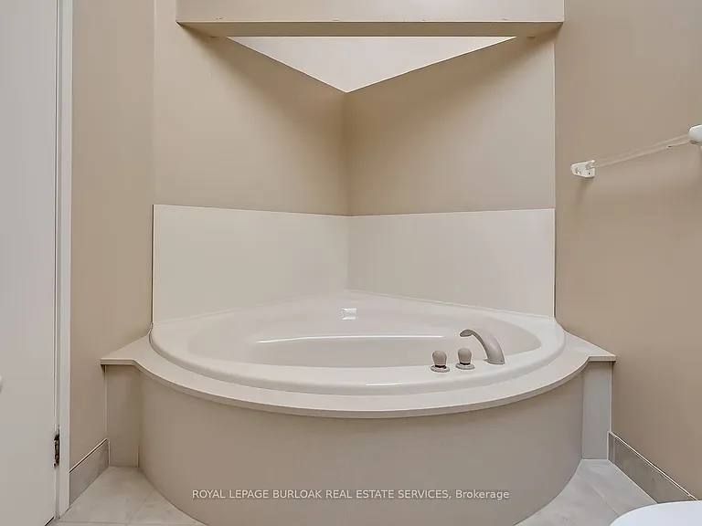 4189 Inglewood Dr — Photo 21
