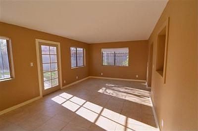 5th image of 2036 La Veta Dr NE