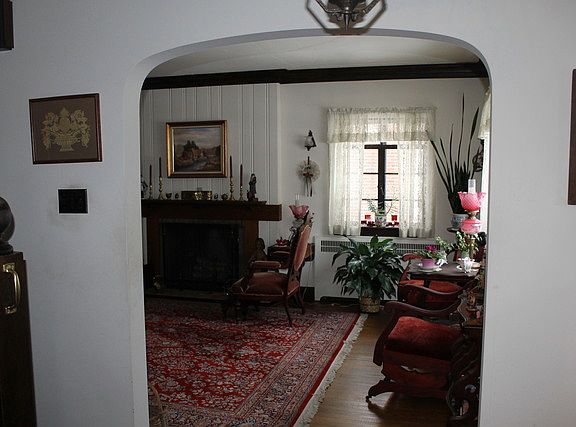 5th image of 4127 Clausen Ave