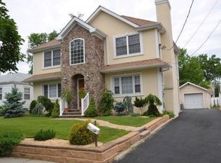 292 Grove St, North Plainfield, NJ 07060