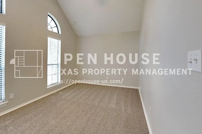 1520 Barclay Dr — Photo 14