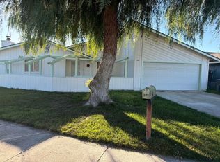 1519 Saint James Dr, Los Banos, CA