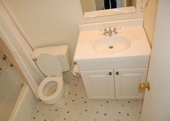 4th image of 10301 Lake Ave APT 706