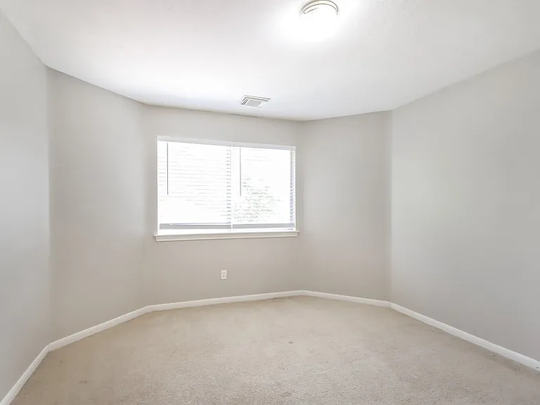 3102 Hickory Falls Dr — Photo 13
