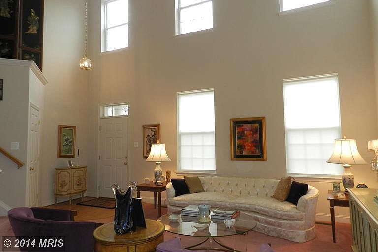 1st image of 716 Garden View Way