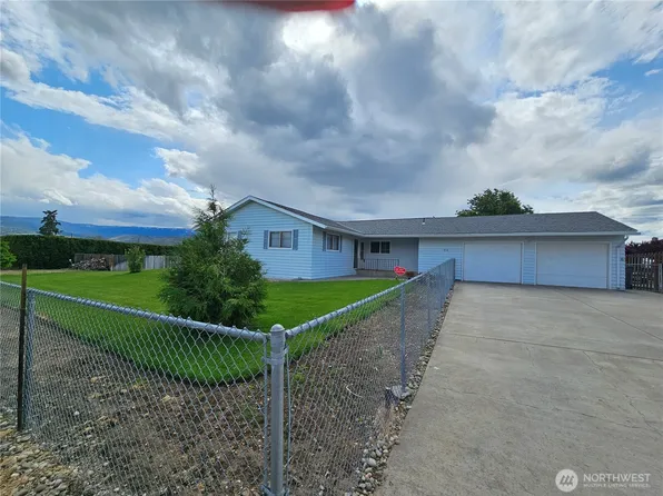 312 N Perry Avenue, East Wenatchee, WA 98802