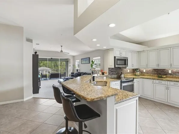 6829 Satinleaf RD S #204, NAPLES, FL 34109