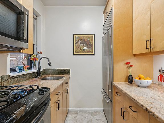 5th image of 736 W 186th St APT 2H