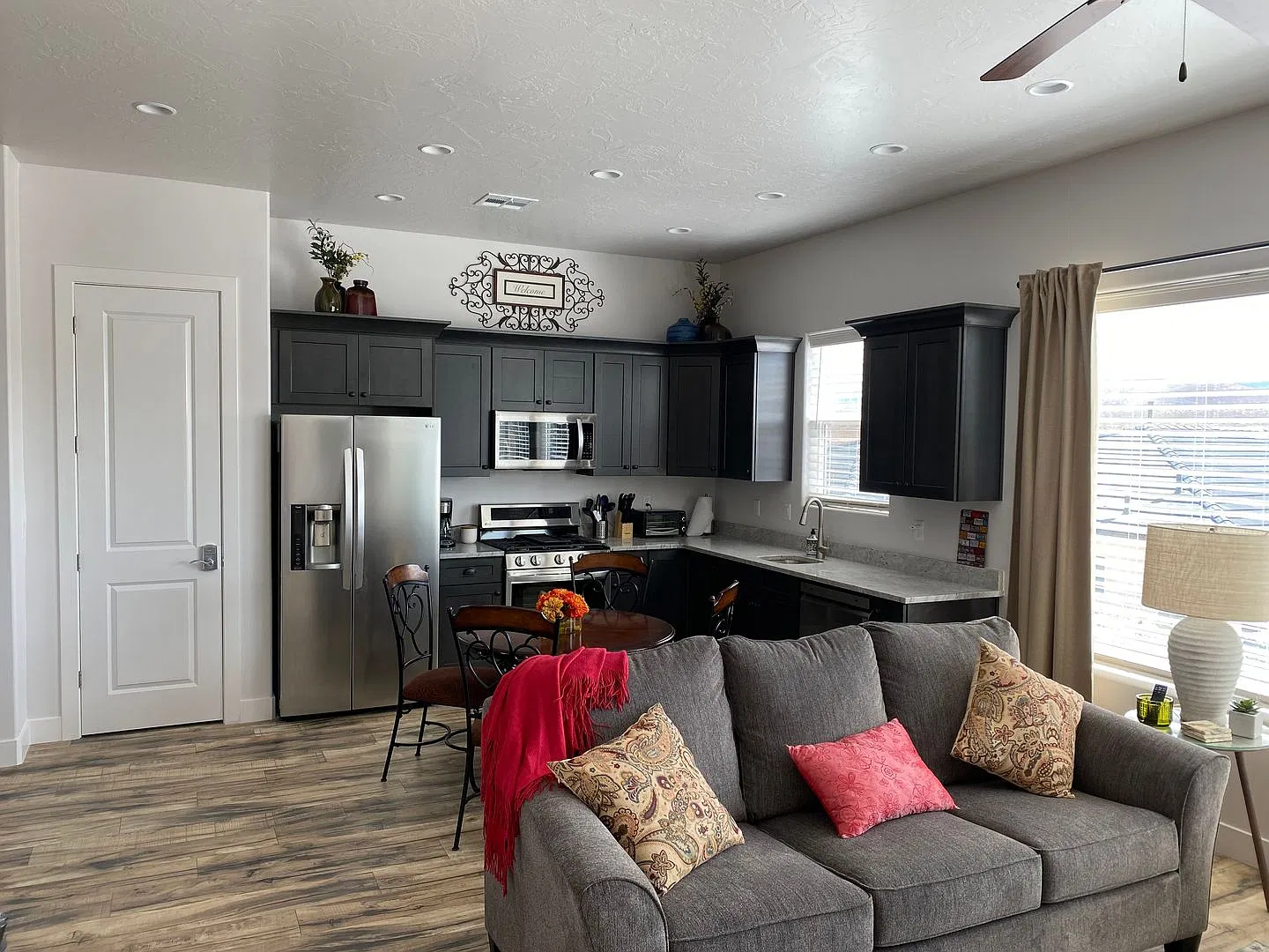 1 Bedroom, Furnished Casita For Rent — Photo 1