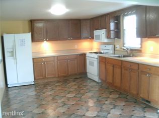 7447 Rory St, Grand Blanc, MI 48439