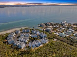 858 Evergreen Way, Longboat Key, FL 34228