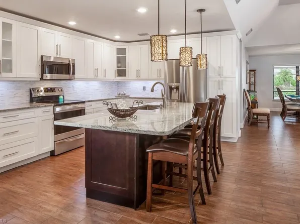 2239 Imperial Golf Course Blvd, Naples, FL 34110