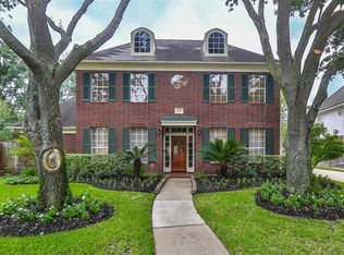 2834 Oakland Dr, Sugar Land, TX 77479