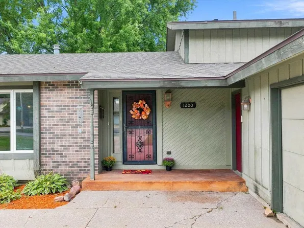 1200 E 21ST STREET, Marshfield, WI 54449