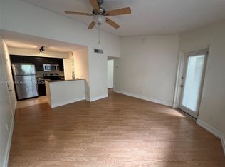 620 S Park Rd #35-2, Hollywood, FL 33021