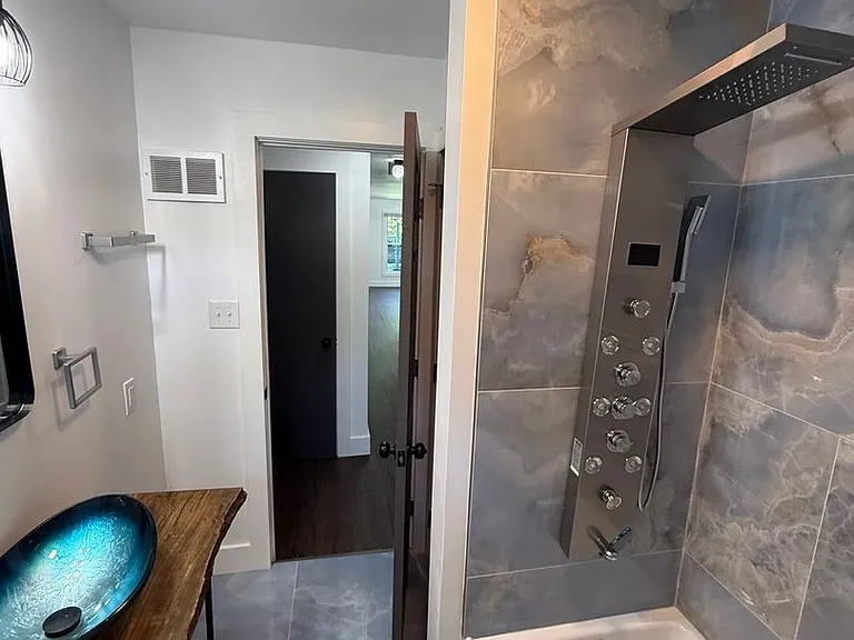 135 Grandview Ave — Photo 24