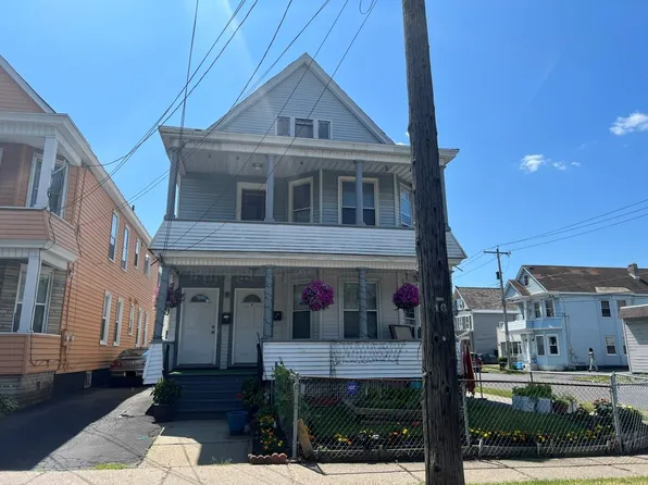 102 McClellan St, Schenectady, NY 12304