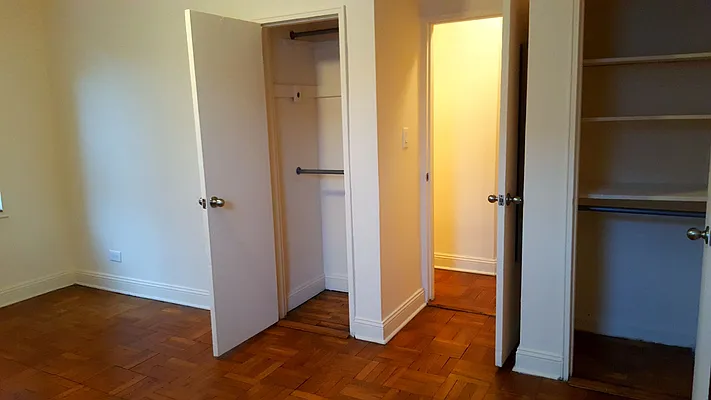 Rented by Realty Queens LLC | media 4