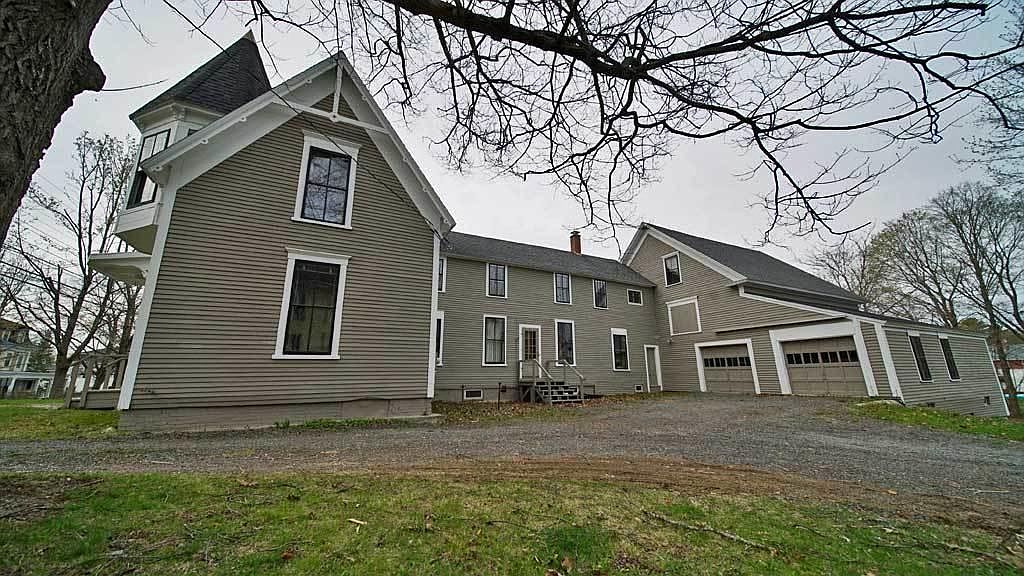 c. 1870 Amazing Victorian Style House For Sale in Houlton, ME. 99,500 Sold Old Houses Under