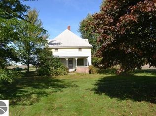 7251 E Tyler Rd, Breckenridge, MI 48615