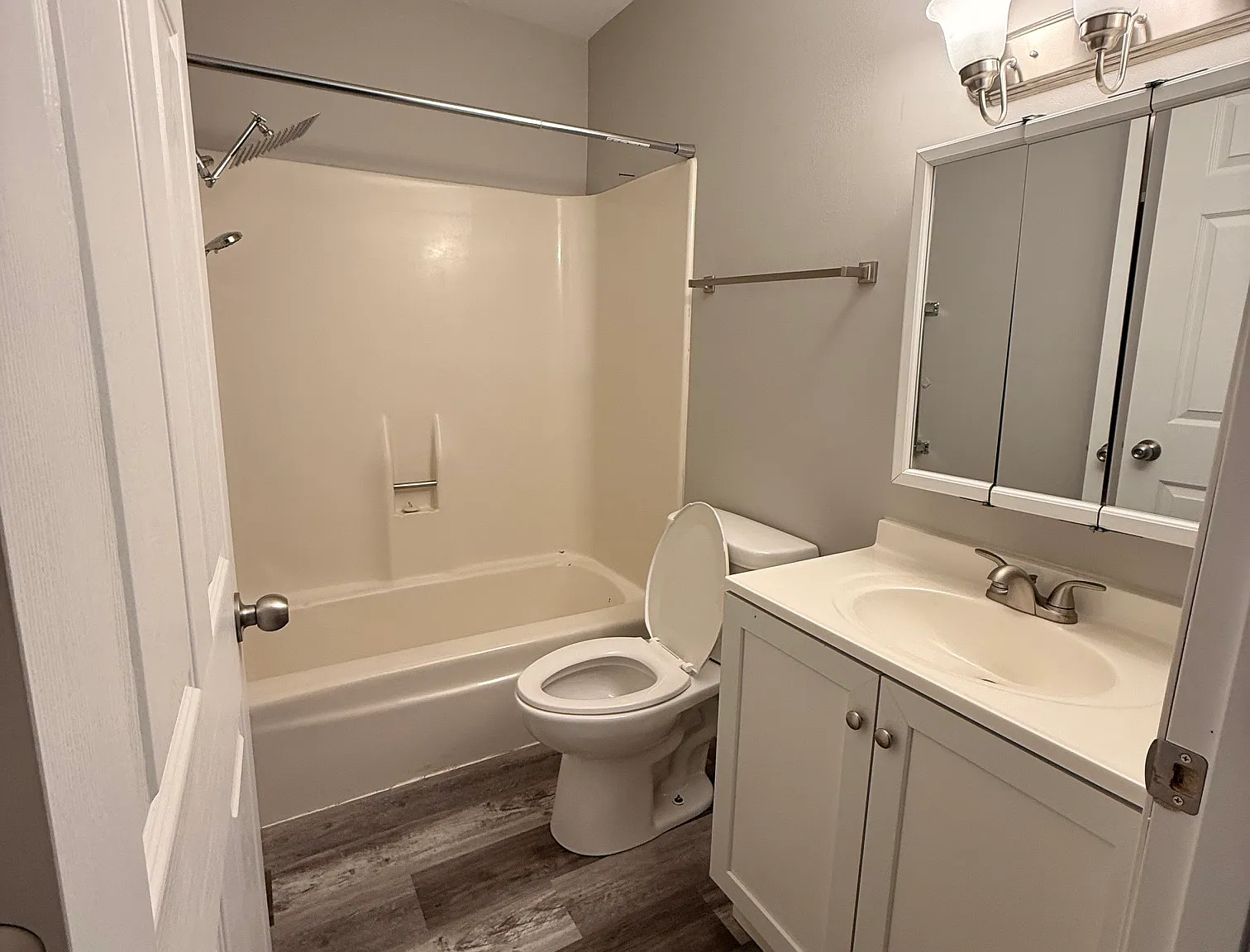 155-185 Susan Street - 185 #4 — Photo 3