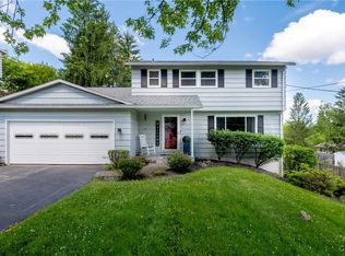 4611 Pauli Dr, Manlius, NY