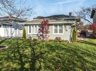 318 Highridge Rd, Lombard, IL 60148