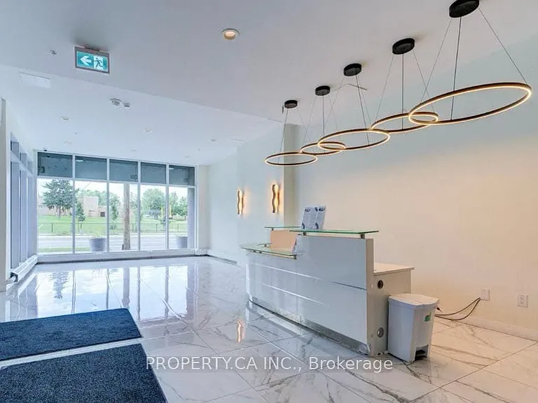 128 King St N #1009 — Photo 2