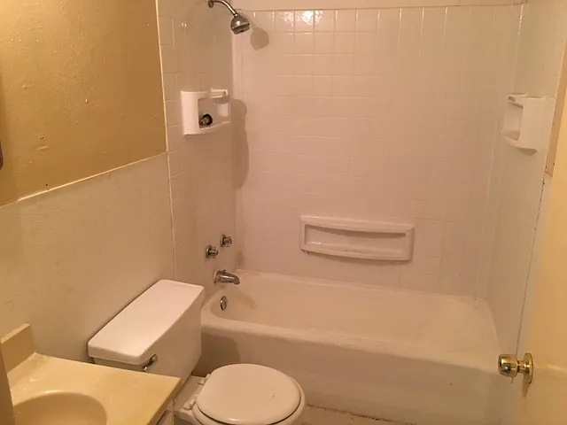 4916 Rightway Ave — Photo 7